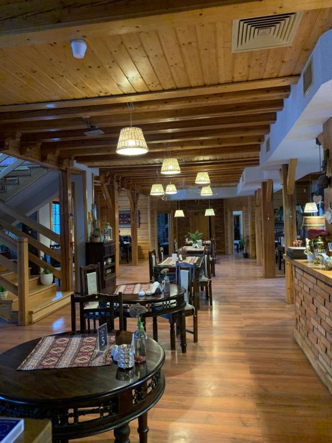 Hotel Tyrol I Restauracja Zycie Gruzji Osielsko Eksteriør billede
