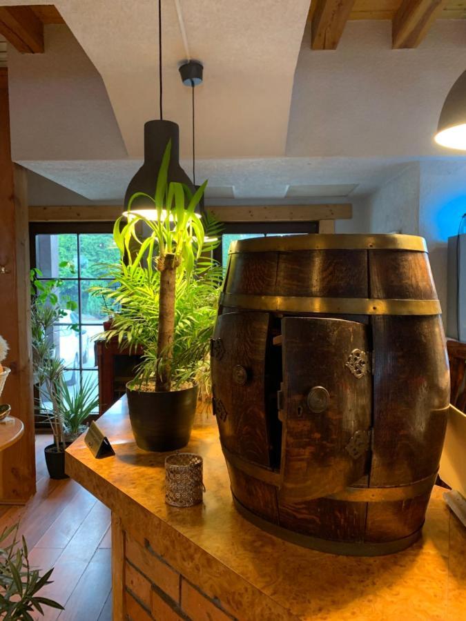 Hotel Tyrol I Restauracja Zycie Gruzji Osielsko Eksteriør billede