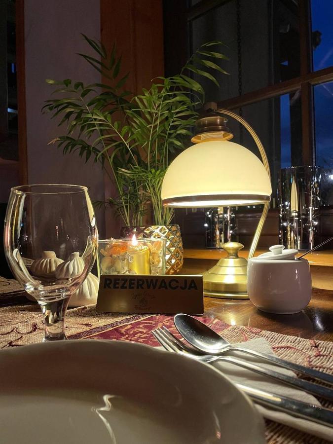 Hotel Tyrol I Restauracja Zycie Gruzji Osielsko Eksteriør billede