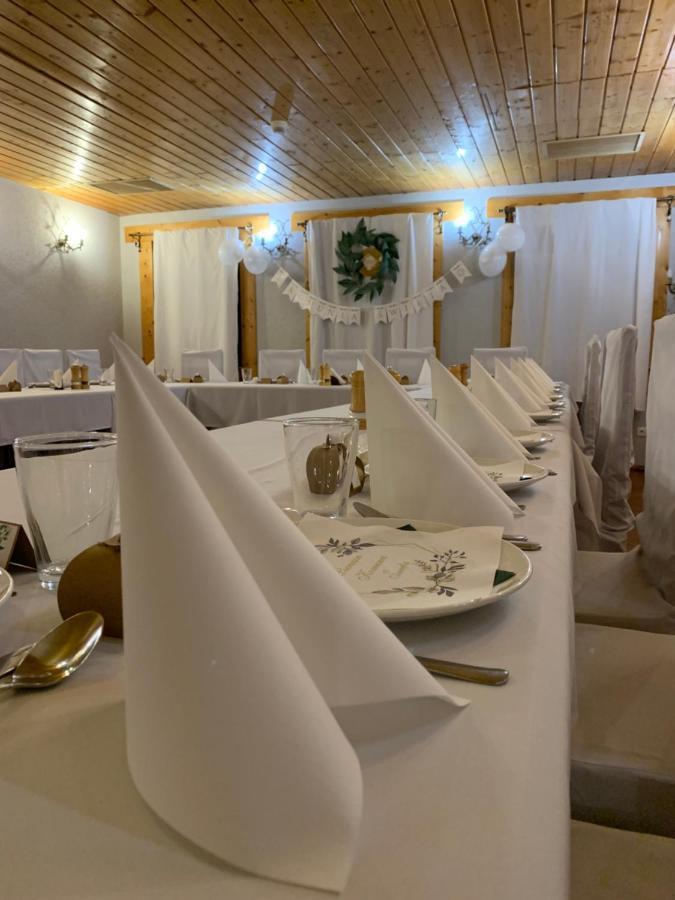 Hotel Tyrol I Restauracja Zycie Gruzji Osielsko Eksteriør billede