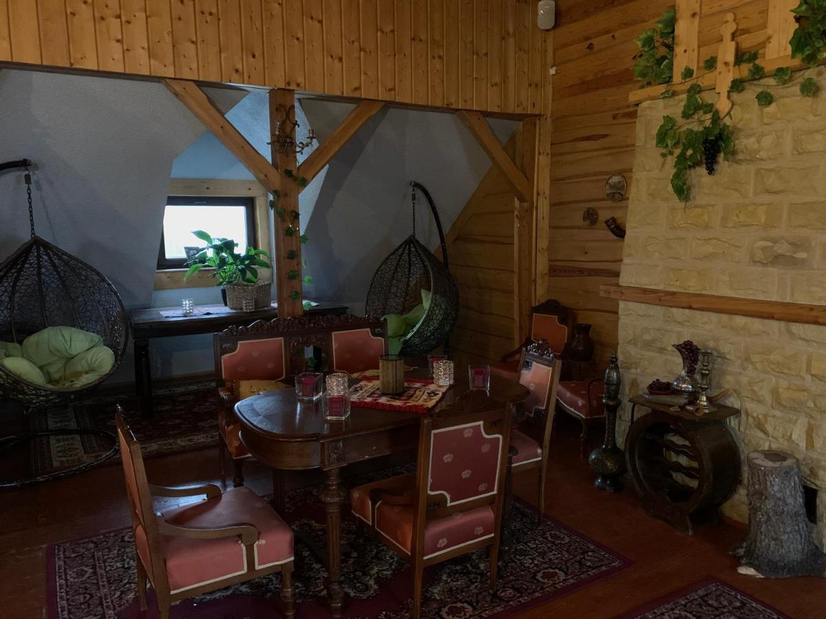 Hotel Tyrol I Restauracja Zycie Gruzji Osielsko Eksteriør billede