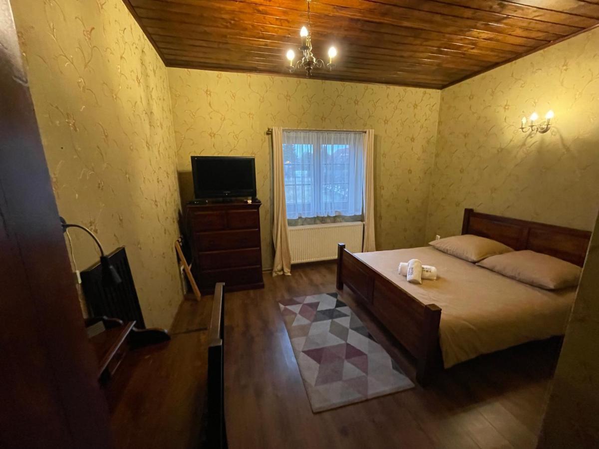 Hotel Tyrol I Restauracja Zycie Gruzji Osielsko Eksteriør billede