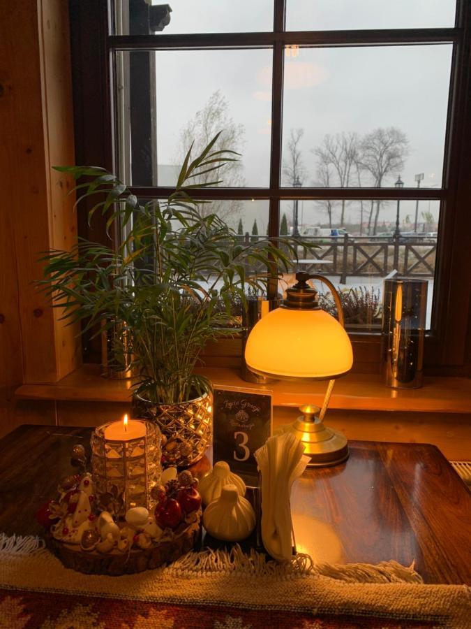 Hotel Tyrol I Restauracja Zycie Gruzji Osielsko Eksteriør billede